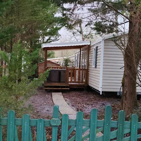 Mobil-home Alex مكان تخييم *